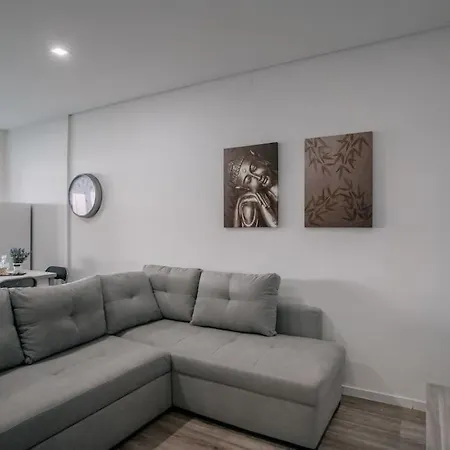 Bomjardim In Apartment